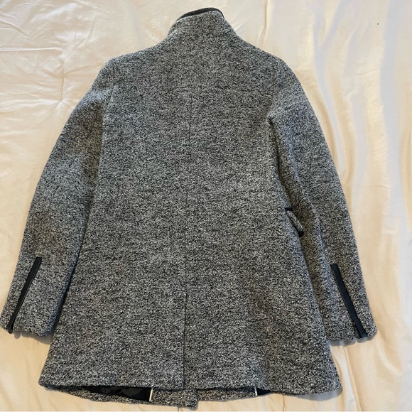 Banana Republic Women's Black Tweed Wool Blend Coat - Picture 7 of 8